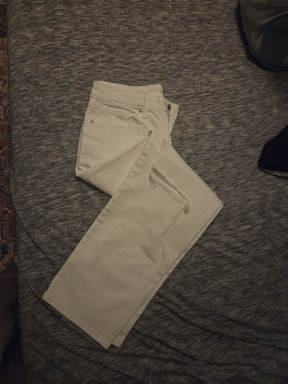 Old Navy Cream Straight-Leg Jeans with Knee Distress